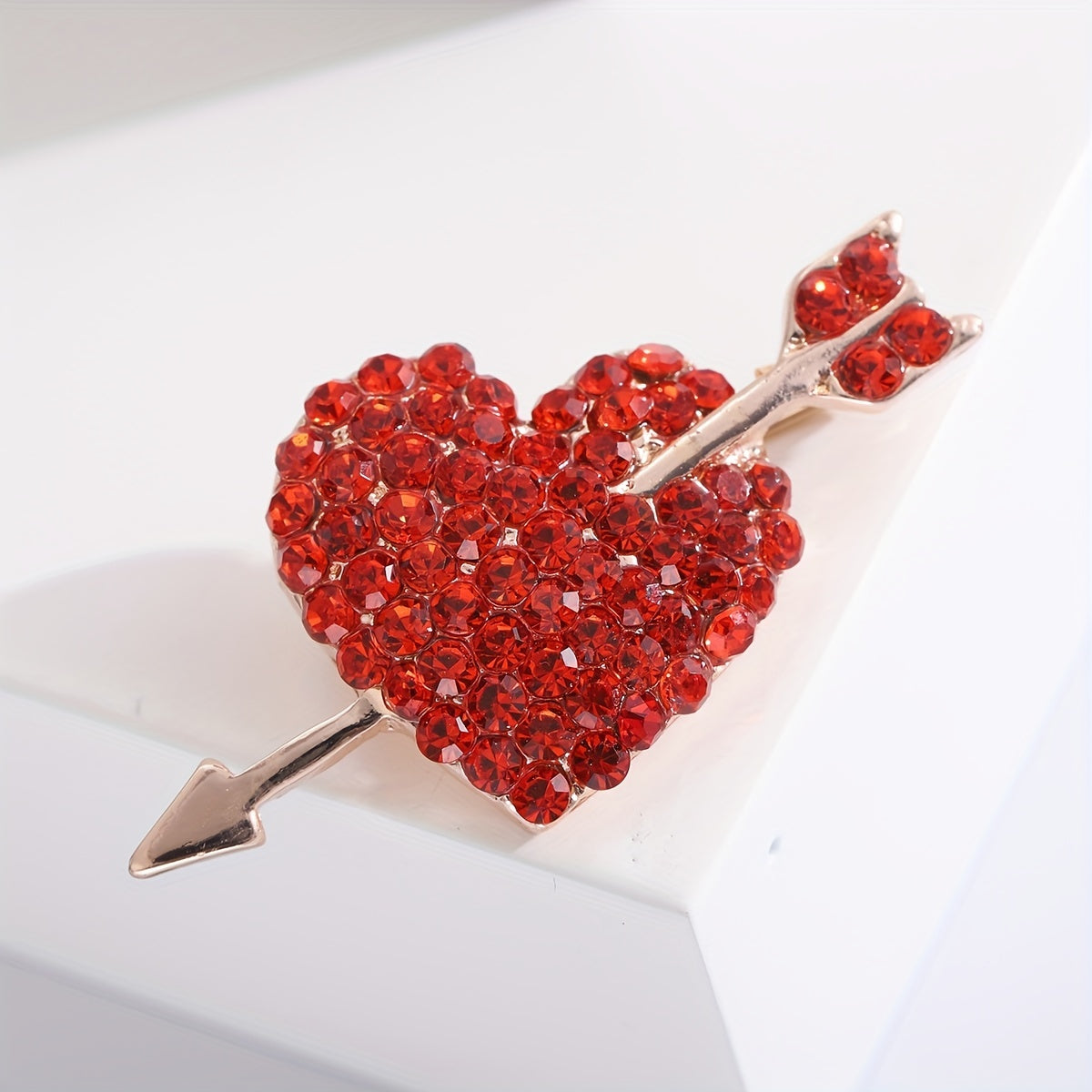 Creative Love Heart Brooch Pin - Shiny Faux Crystal Cardigan Buckle Accessories